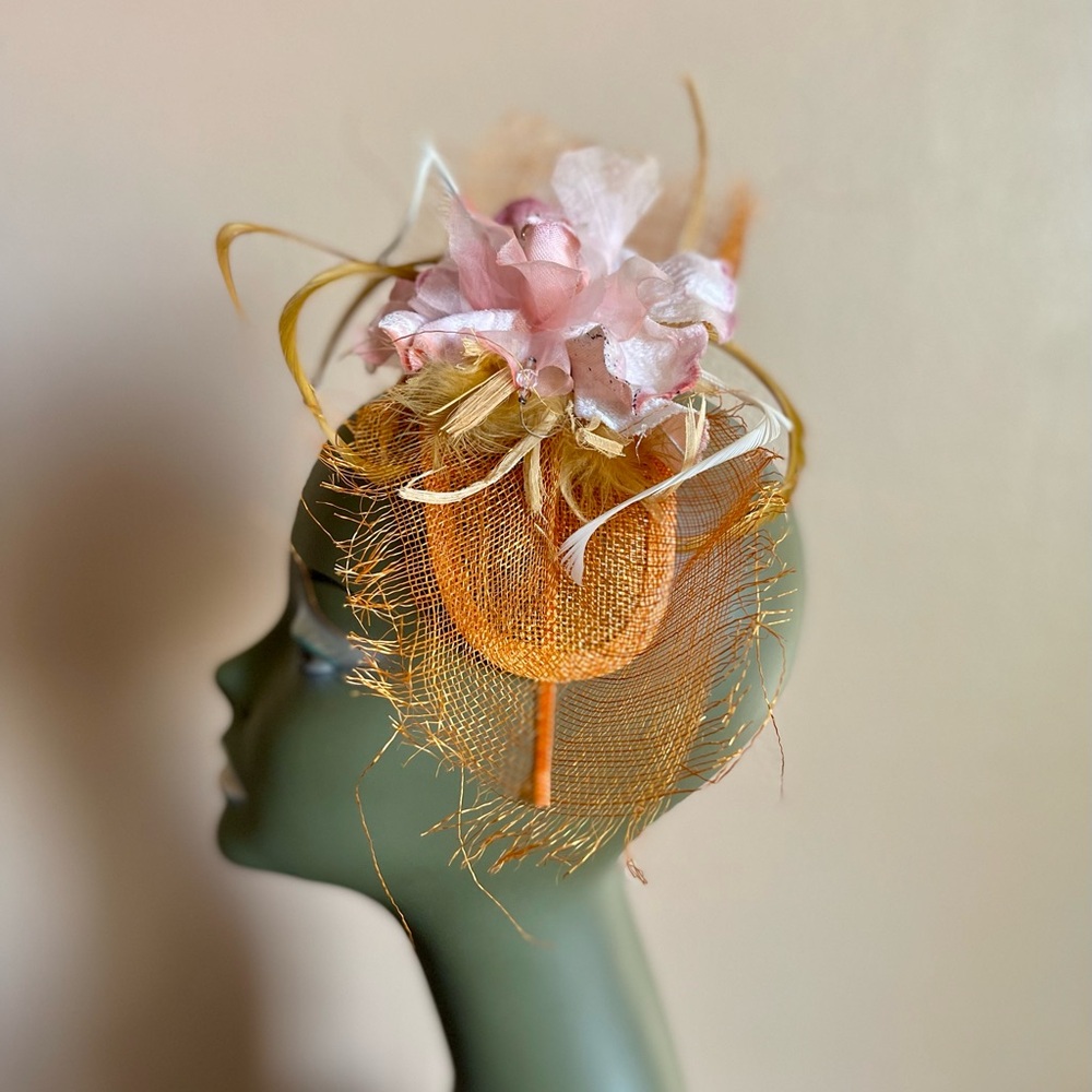 Modern-day Fascinator